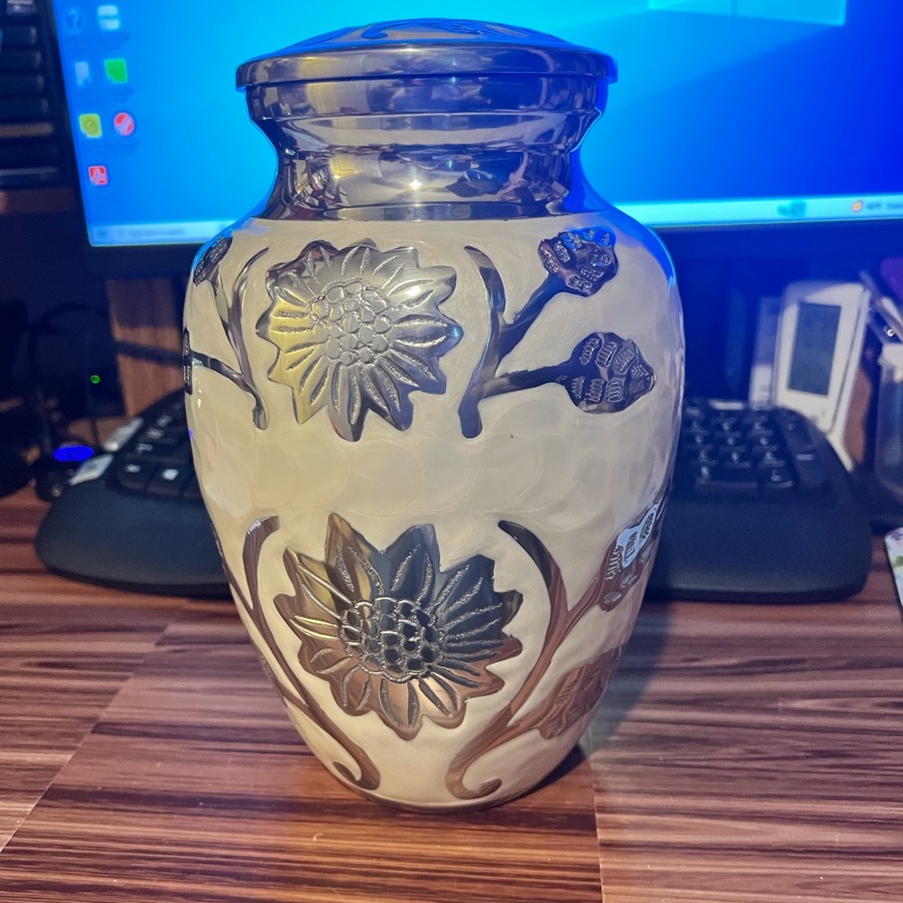 Large Pearl Cremation Urn